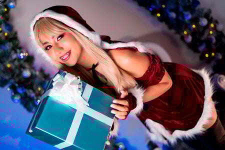 LucianaCarter Merry christmas Pic 2
