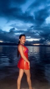 BrendaMore At the beach Photo 2