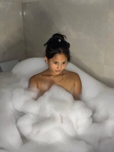 Come with me to the jacuzzi 😋 od laly_spank  snímek