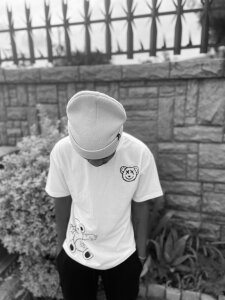 Dickinson_mlakalaka Public  2টি ছবি