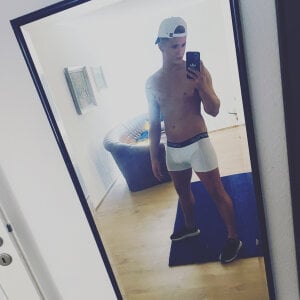 Boy_20cm Public Pic 7