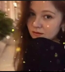 -LOLA-LOLA-: Public ( 2 фото)