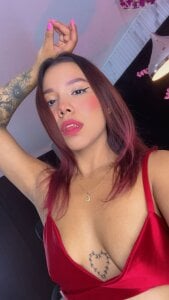 arya_alaya_cr i love my red hair Pic 3