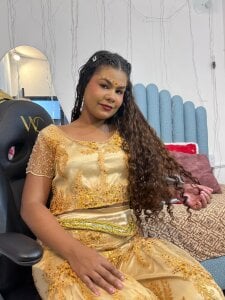 yaazhinii Public slika 3