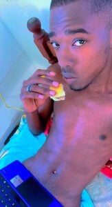 Mariqsenkontt Half naked Billede