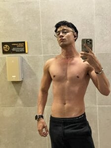 Sebastian-Dash Dash in the gym!!💪🏼 Pic 5