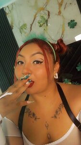 Halleyrosse: 🍀👅 Feeling lucky? I’m going deeper for you today… 💦🔥 I’m LIVE now, come watch 😈 ( фото)