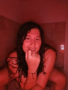 Aisha-Ferrer Public Pic 2