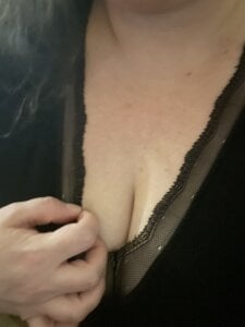 SweetTrouble6: Public ( 3 фото)