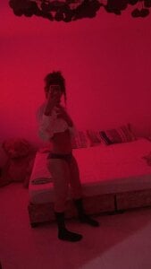 LioraVelvetC “You know who’s in control” . fénykép