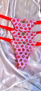 Sisirojas 1750 tokens for my Panties Foto 4