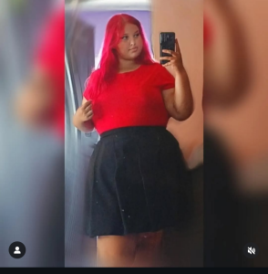 LittleRedFoxy Public Pic 2