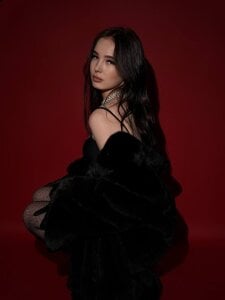 Public od ArianaLim  2 snímek