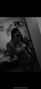 Samantha_47 Public  3. fénykép