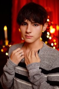 MathiasGreen_ Merry Christmas 2025 Pic 3