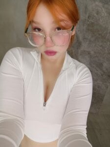 Pink-Aura- Some selfies 🎀🫶 Pic 2