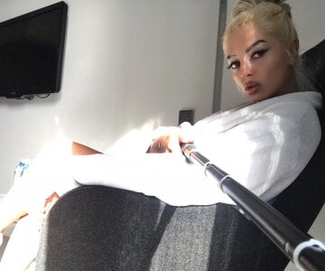 Tremendous_blondie's 💙I am your reality!💙 Sex Photo 7