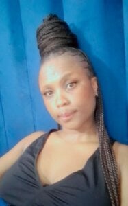 queensBetty Public Foto 3