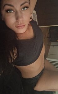 _Mila_Love Public Pic 4