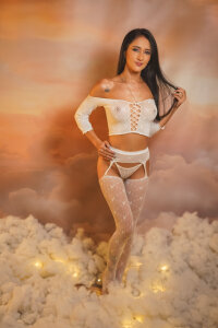 the angel of your dreams 🤍 de MiaHertz  4 Imagens