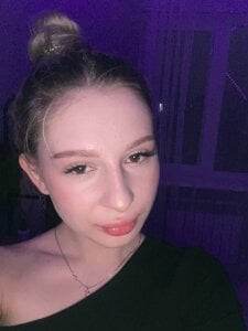 MonaChasey Awwwww Pic 2