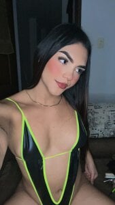 Zdjęcia daphne_rosee Take Me on a Date ️💜:  3