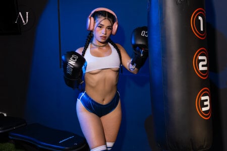 SaritaBratz 🥵🥵 Gym Bratz🥵🥵 Pic 2