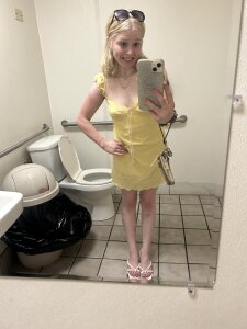 Everyday me☺️ de candysophia44  4 Imagens