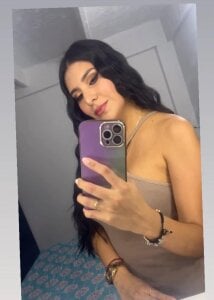 ariana_sexy_horny