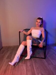 RinaFox__ Strip . fénykép