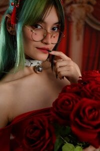 naomi_unu glamour and love Pic 4