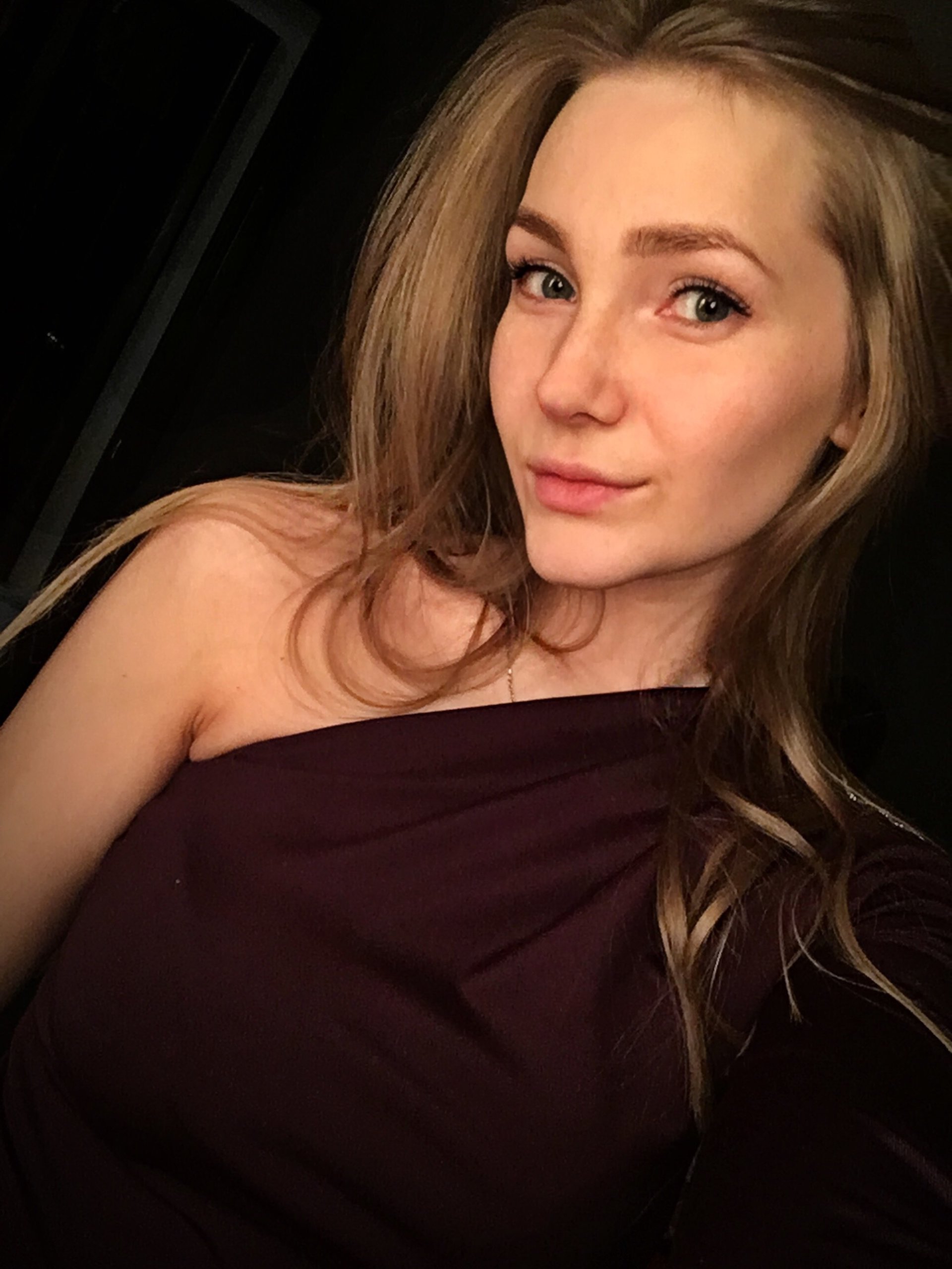 Modelo Webcam Cuuuteeeblonde: Chat & Show de Sexo en Vivo | Stripchat