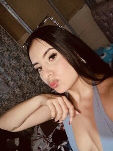 andrea-vega 🧿 Gambar