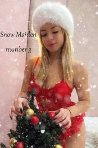 🎄Snow Maiden Competition. Vote in my feed🎄 de HelenaMorgan Foto 3