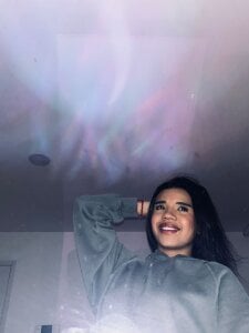 Miagomezx Soft smile, strong energy. Pic