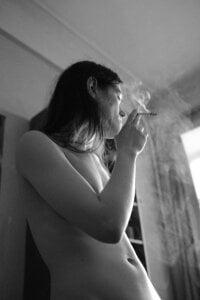 Mia_Mia_M Black and white Gambar