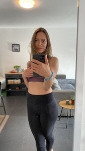JulieLittleLove Public Photo