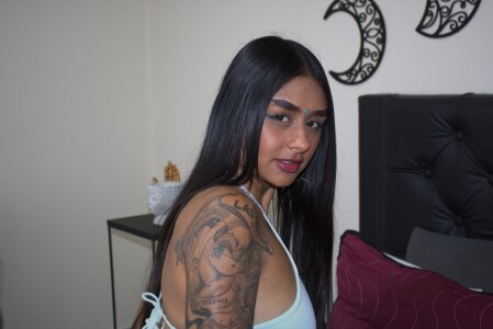 AndreaLove02 Public Pic 5