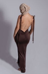 _shaiira There are looks that reveal better than hands Pic 2