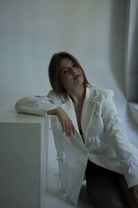 ErmaHoltham my life Hình