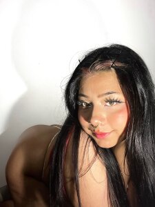 annie-russel White Pic 6