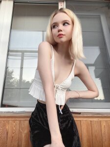 Lollita_Love's Sex Photo Gallery with Nude Pics | Stripchat