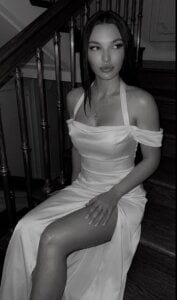 JoelleBerdy What's left behind the scenes Immagine 