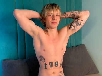 RyanRife Public รูป  2