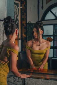 Viannca__: Sexy Ariana ( 3 фото)