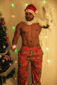 bruno_miller_ Christmas Temptation 2025 🎄 🎁 ❄️ Pic 5