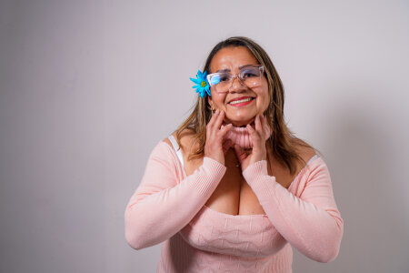 Vickyfox_ Pink Pic 3