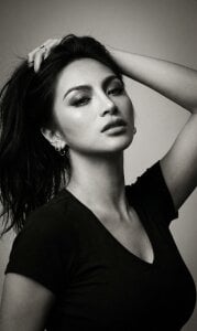 Miss-Victoria69Elegant And Dark 🖤 Bild 2