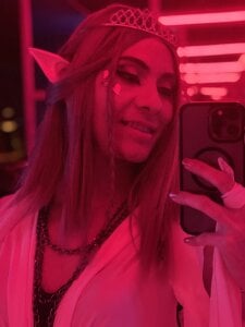 davinaclaire Soy la elfo reina 👸 Foto 6