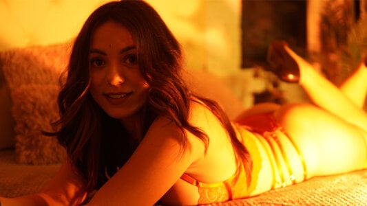 PlayfulEllaの𝘔𝘢𝘬𝘦 𝘮𝘦 𝘴𝘤𝘳𝘦𝘢𝘮 𝘧𝘰𝘳 𝘺𝘰𝘶の 3枚の写真